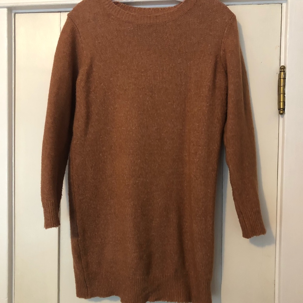 Forever 21 sweater shirt. Small